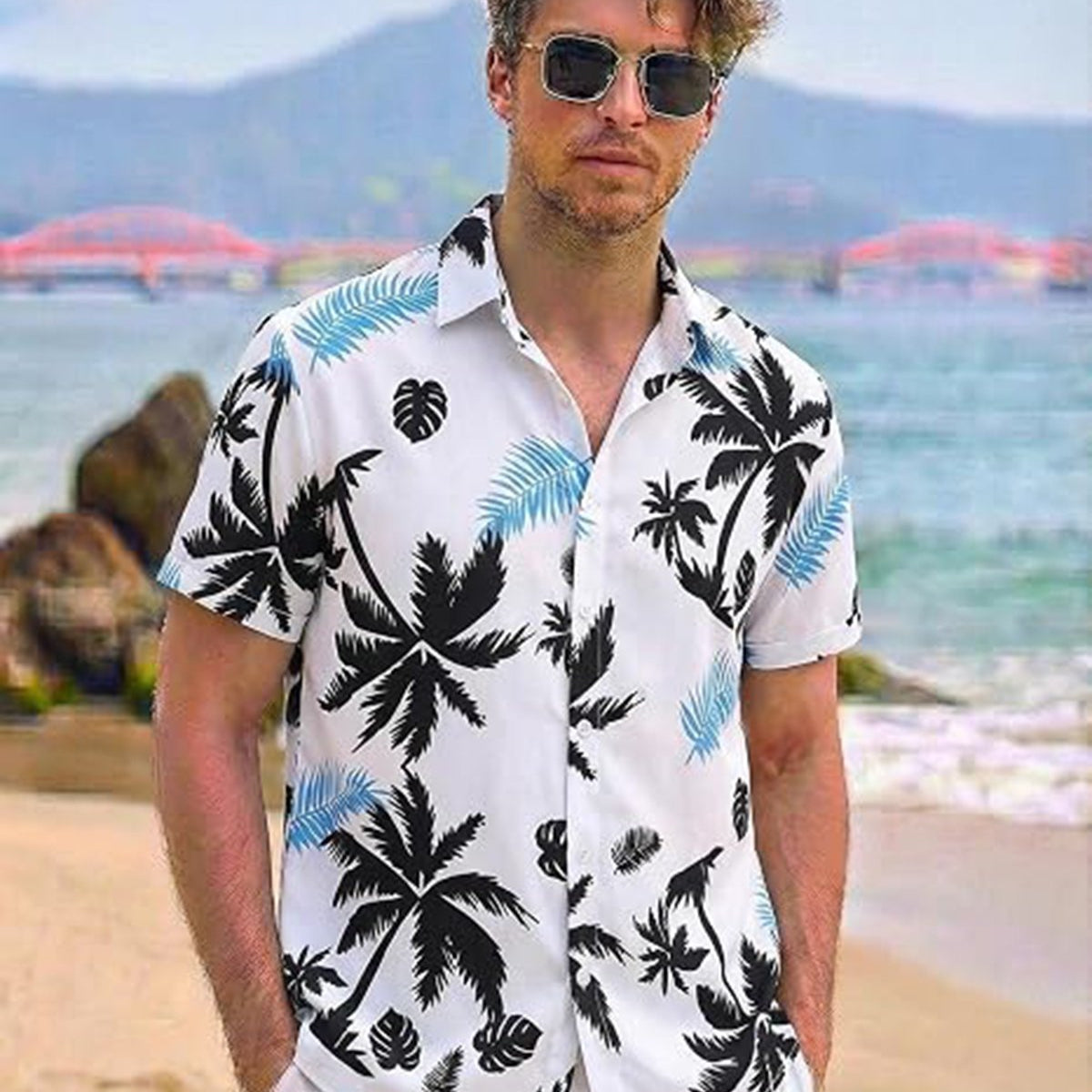 Alohadaddy® Men's Short-Sleeve Button-Down Shirt with Palm Tree Print and Chest Pocket