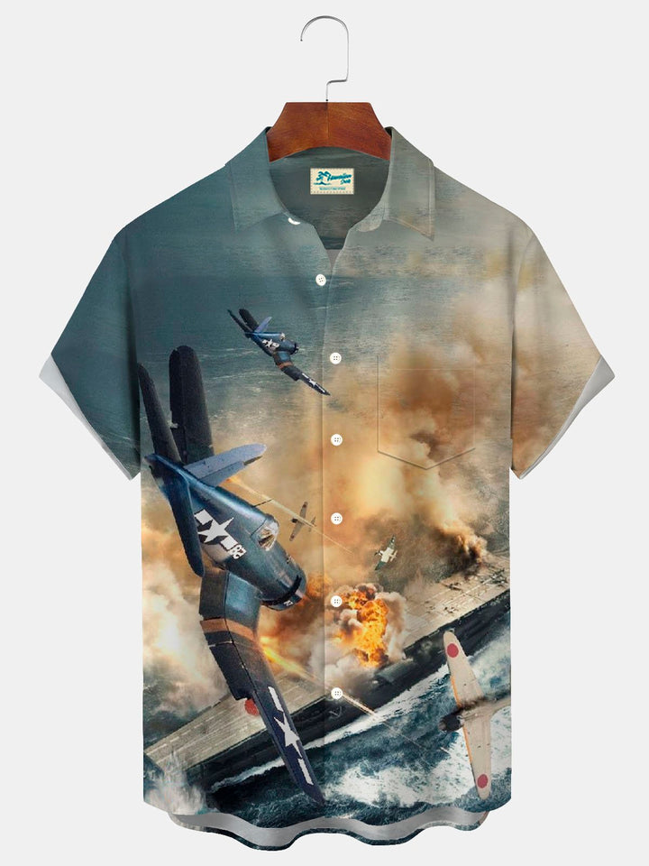 Camisa de manga corta con bolsillo abotonado y estampado de guerra vintage para hombre de Alohadaddy