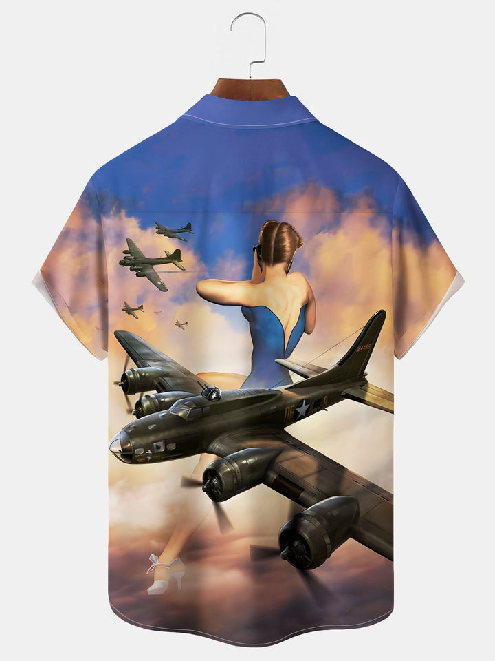 Camisa hawaiana elástica con bolsillo en el pecho para hombre con estampado de aviones de combate y pájaros de guerra de la Segunda Guerra Mundial de Alohadaddy