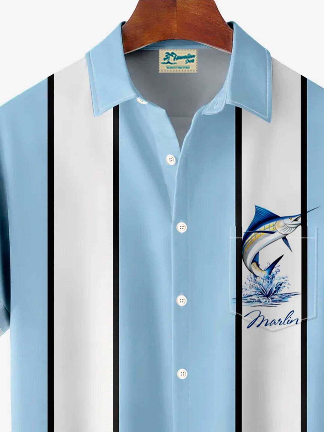 Camisa de manga corta con bolsillo y botones para hombre, con estampado 3D de pez espada y rayas de colores contrastantes y estilo retro de bolos de Alohadaddy, talla grande y alta