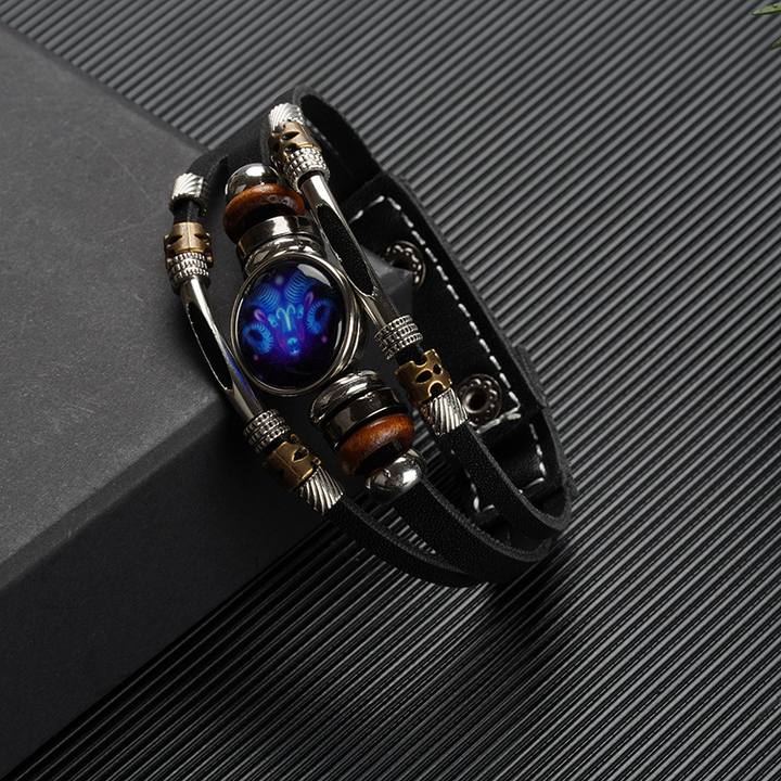 Pulsera de cuero trenzada con hebilla de cuentas de tres capas luminosa con doce constelaciones