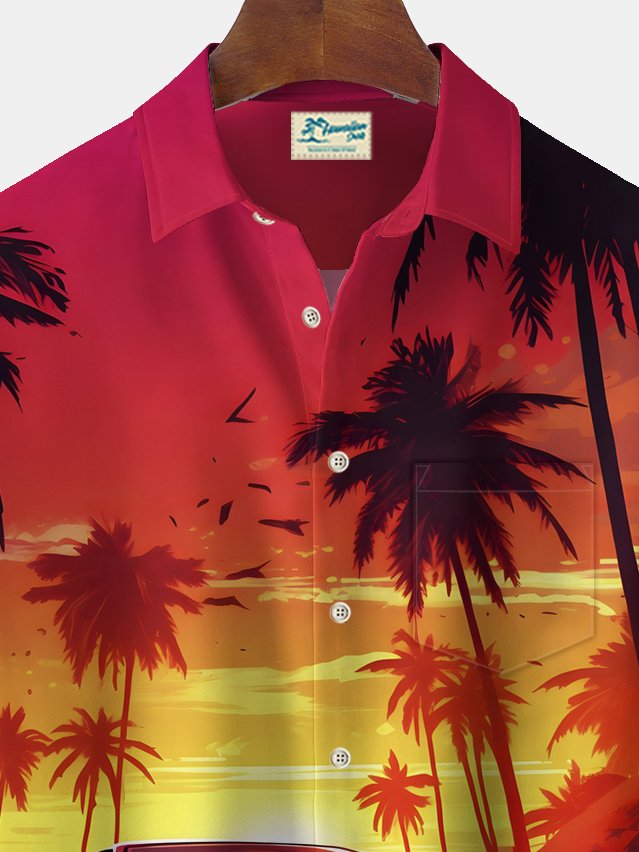 Camisa elástica con bolsillo en el pecho para hombre con estampado de árboles de coco y autos antiguos de Alohadaddy, talla grande