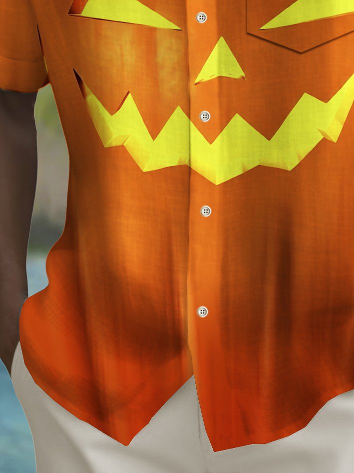 Camisa elástica con bolsillo en el pecho y estampado de calabaza de Halloween para hombre de Alohadaddy, talla grande