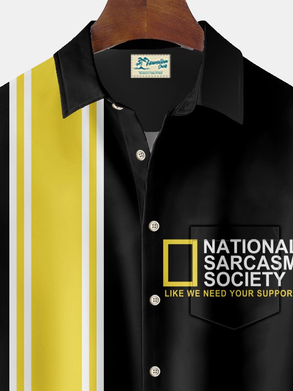 Camisa elástica con bolsillo en el pecho y estampado geométrico de la Sociedad Nacional del Sarcasmo de Bowling Vintage de Alohadaddy, talla grande