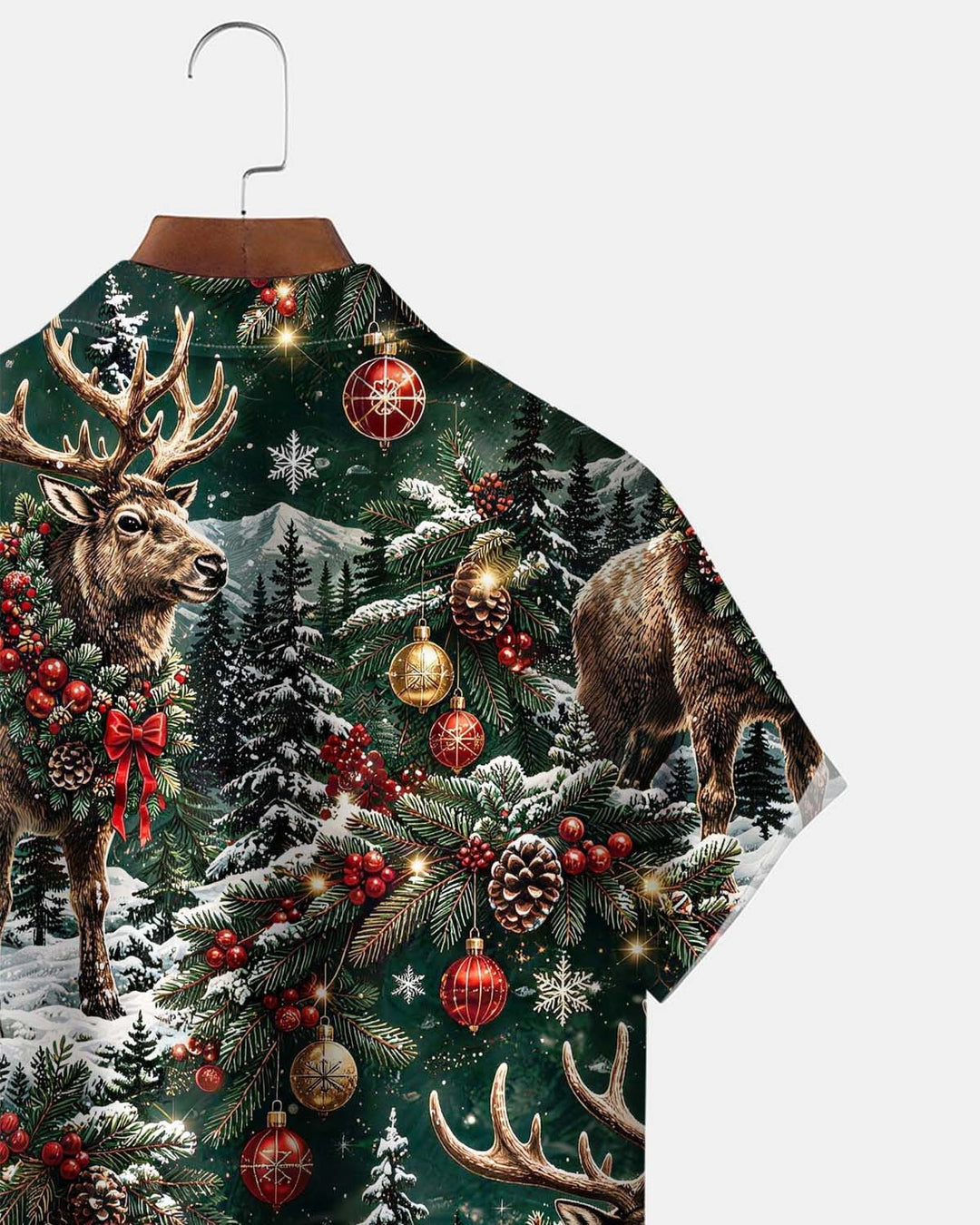 Alohadaddy® Holiday Christmas Reindeer Print Button-Down Cardigan-Style Men’s Short-Sleeve Shirt with Pocket
