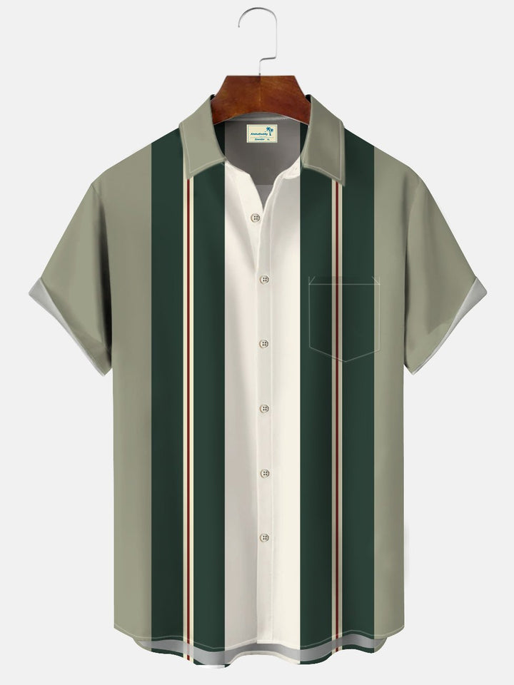 Camisa informal de manga corta para hombre, estilo bolos, estilo años 50, con bolsillos y botones, con rayas geométricas de colores retro de Alohadaddy