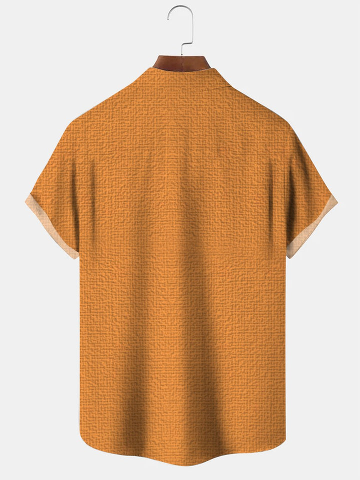 Camisa informal de manga corta para hombre, estilo años 50, con botones y bolsillos a rayas y diseño de calabaza de Halloween de Alohadaddy