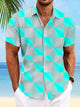Camisa informal de manga corta con botones y bolsillos en contraste con degradado geométrico de Alohadaddy