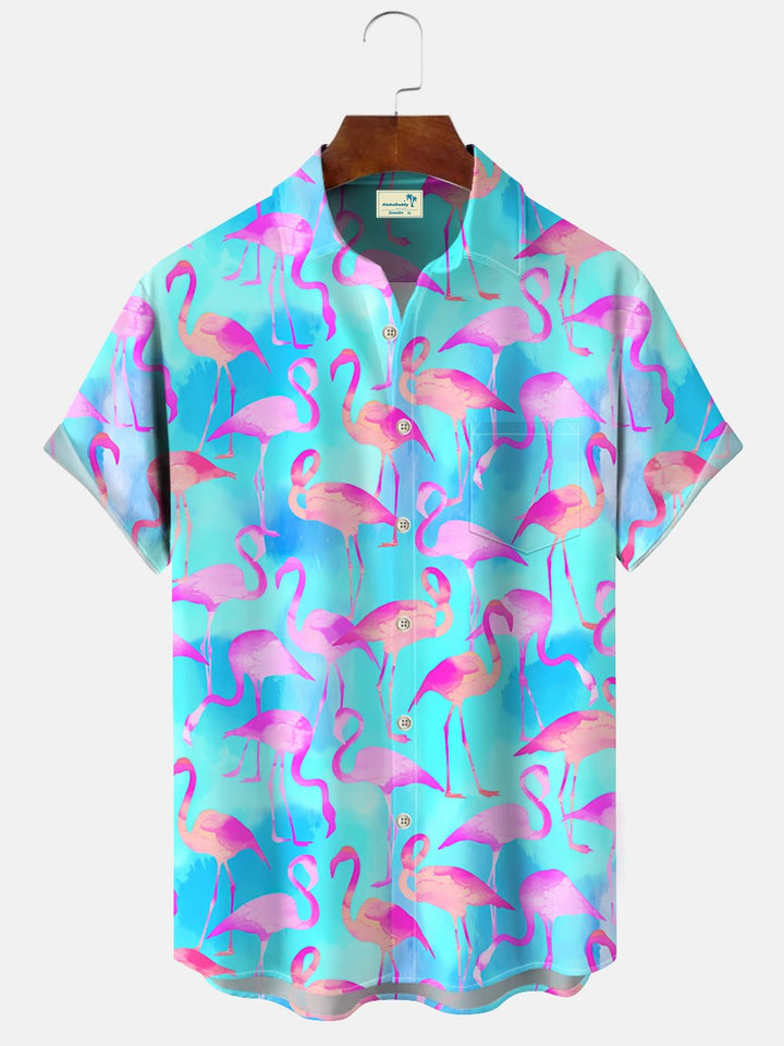 Camisa informal de manga corta con botones y bolsillo con diseño de flamenco y cocotero de Alohadaddy