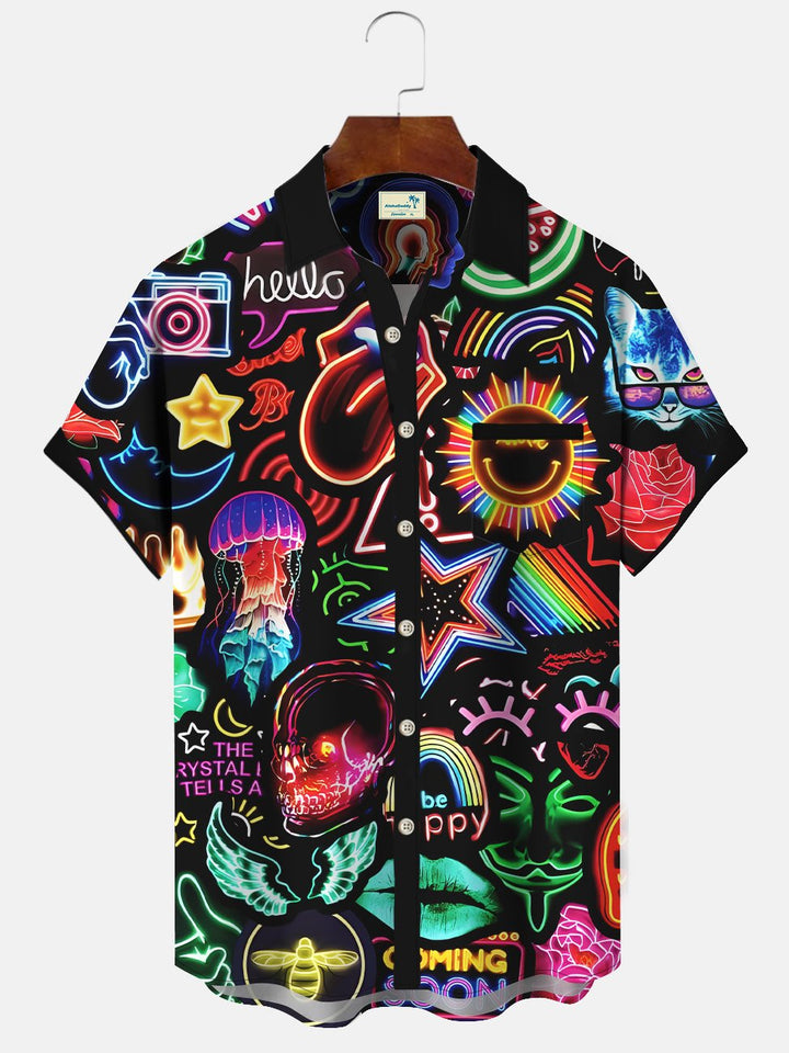 Camisa informal de manga corta con bolsillos y botones con estampado geométrico fluorescente de Alohadaddy