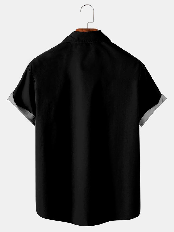 Camisa de bolos de manga corta con bolsillo en el pecho y rayas geométricas de Alohadaddy