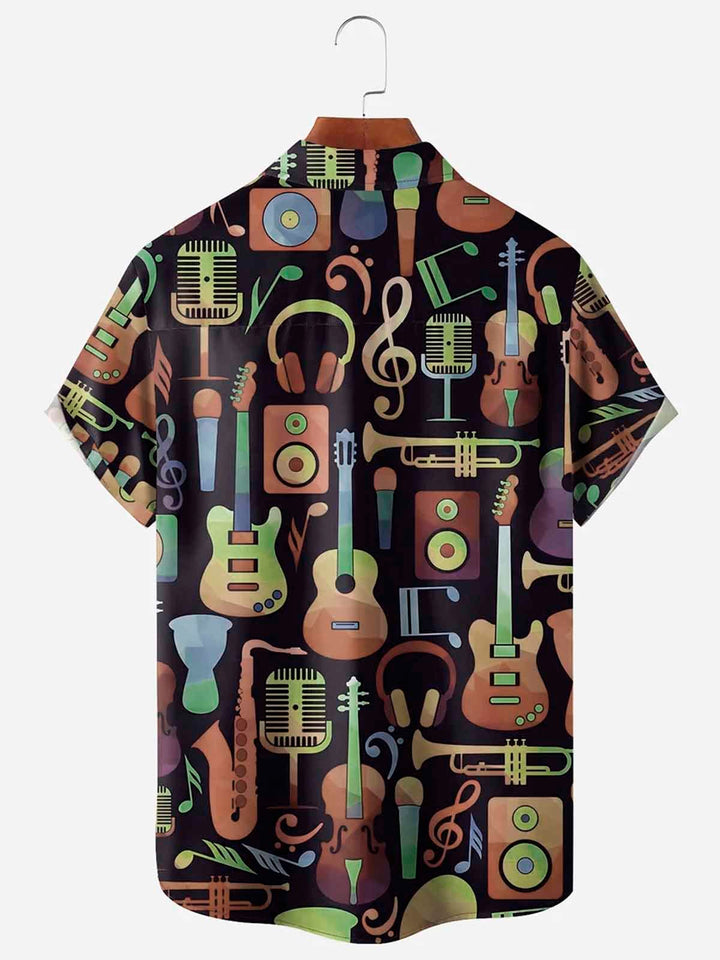 Camisa informal de manga corta con bolsillo en el pecho y notas musicales de Alohadaddy