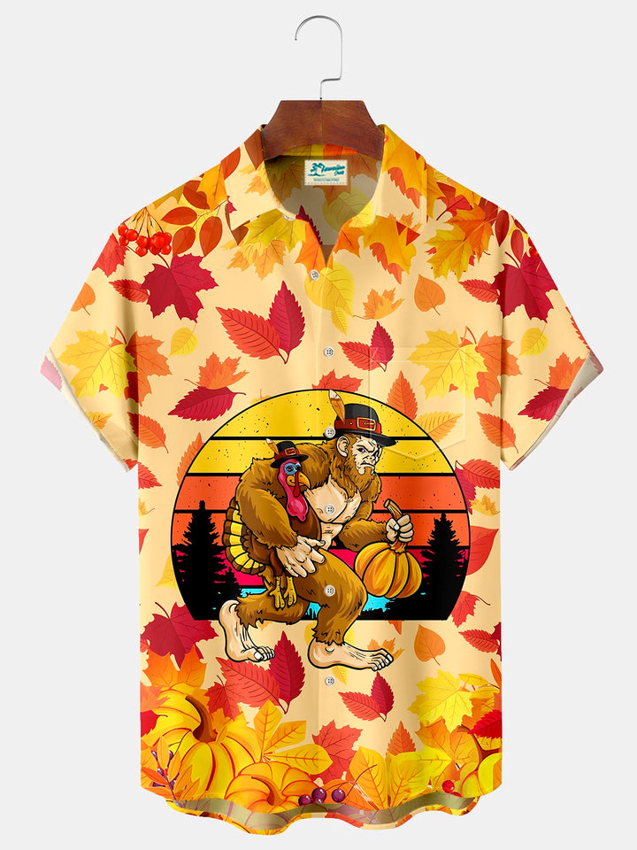 Camisa hawaiana extragrande con bolsillos y estampado de hojas de arce y Bigfoot para hombre de Alohadaddy Thanksgiving