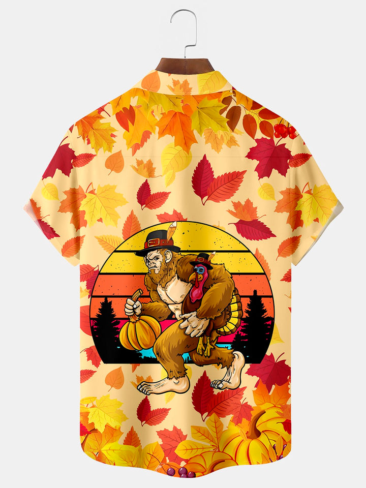 Camisa hawaiana extragrande con bolsillos y estampado de hojas de arce y Bigfoot para hombre de Alohadaddy Thanksgiving