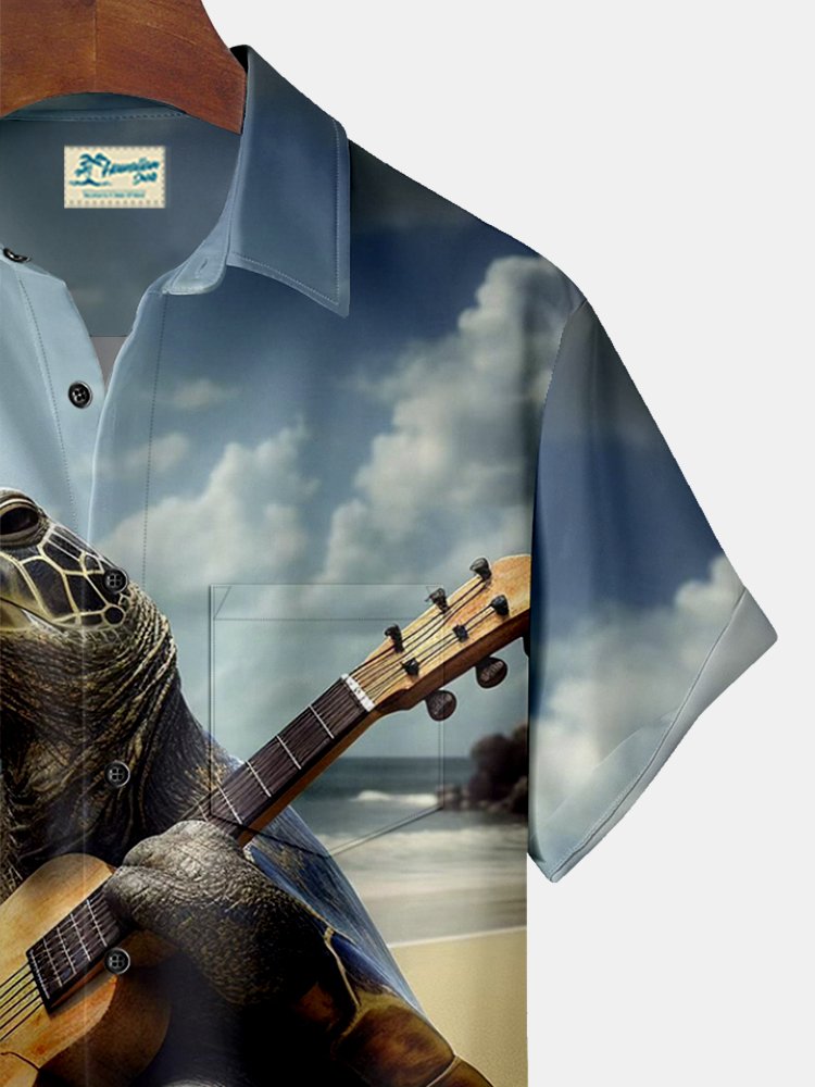 Camisa hawaiana extragrande con bolsillos para hombre, con estampado de tortuga y música de Alohadaddy, tocando la guitarra