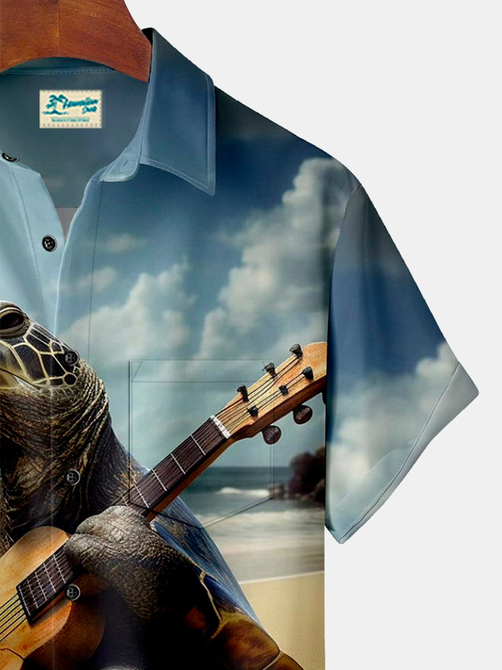Camisa hawaiana extragrande con bolsillos para hombre, con estampado de tortuga y música de Alohadaddy, tocando la guitarra